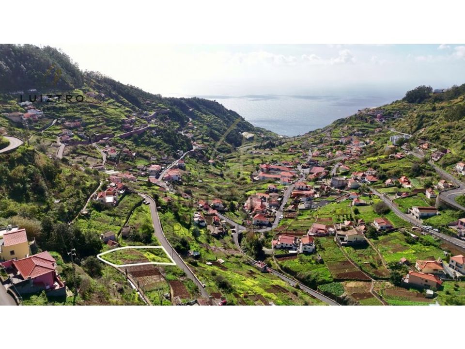 Helårsgrund i Camara de Lobos, Madeira - foto 3