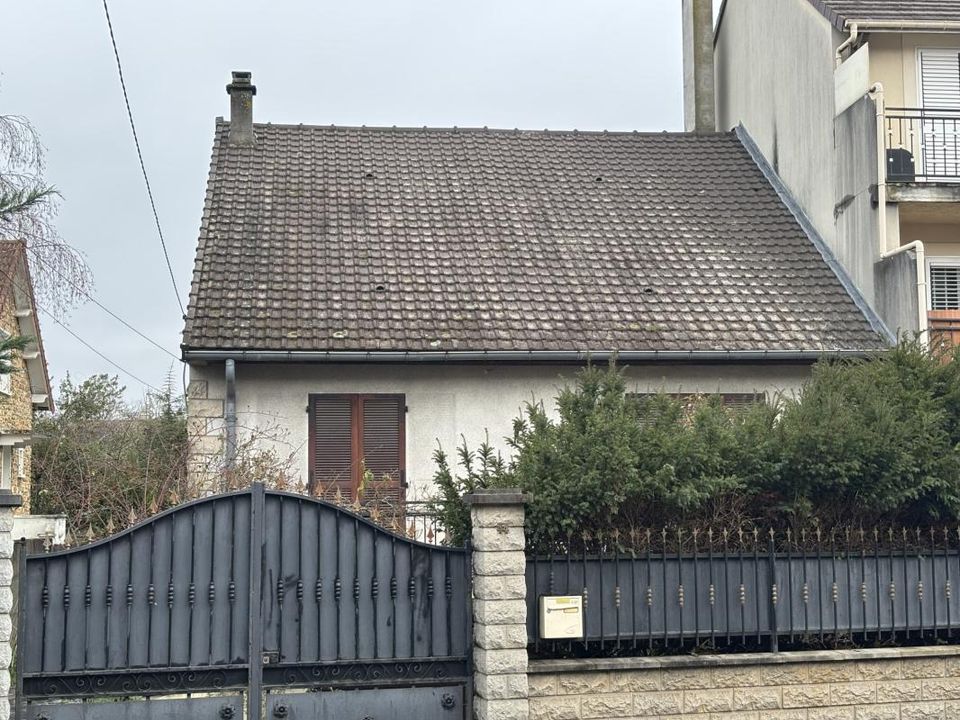 Villa i Sainte-Geneviève-des-Bois, Essonne - foto 1
