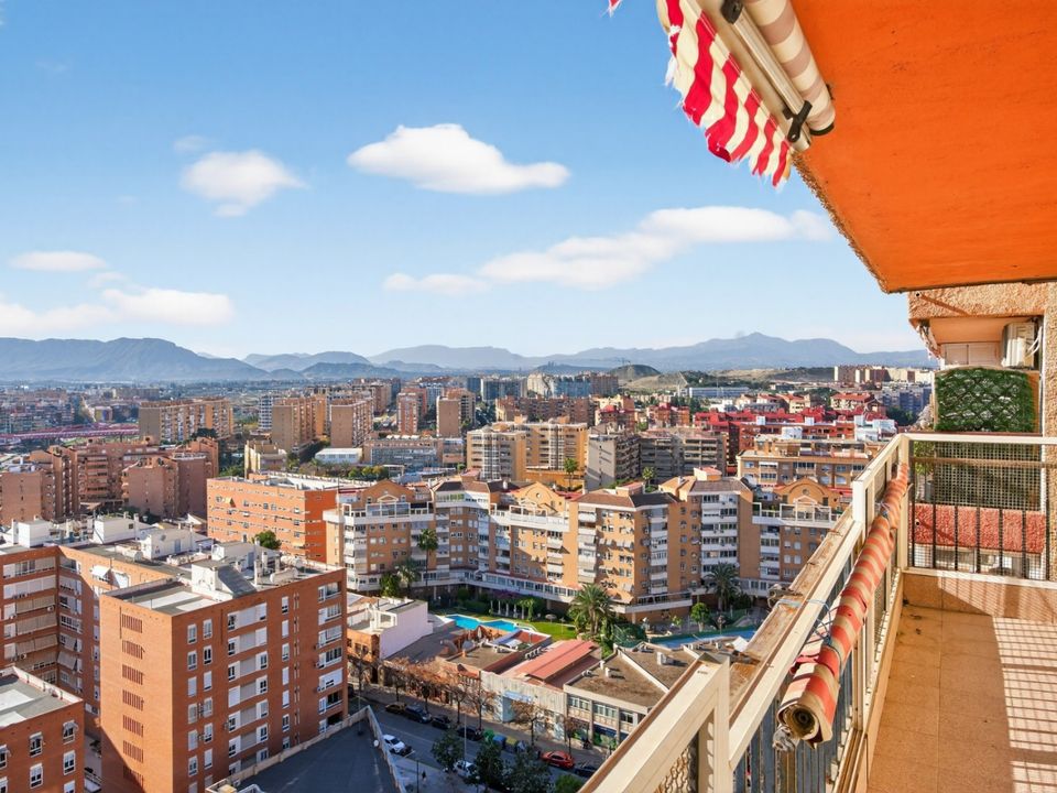 Lejlighed i Alicante, Alicante - foto 3