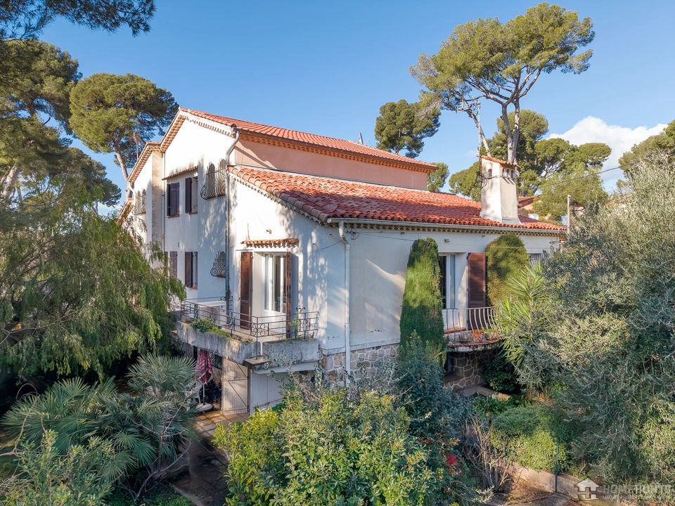 Villa i Antibes, Alpes-Maritimes - foto 1