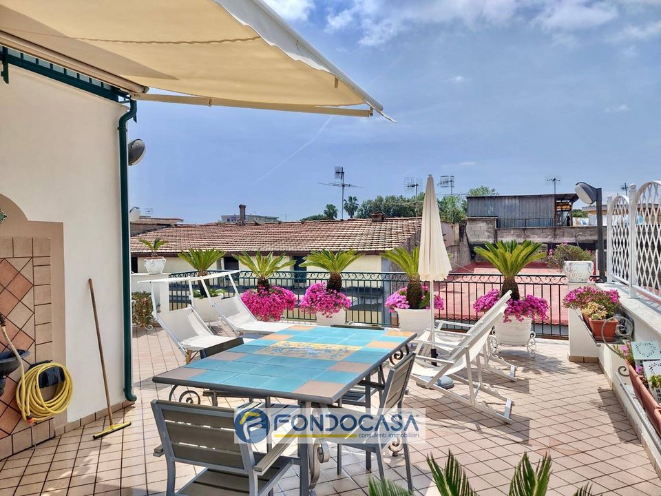 Villa i Sant'Antimo, Naples - bilde 1