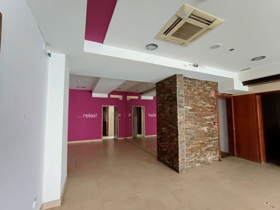L'establiment comercial a Barreiro, Setubal - foto 2