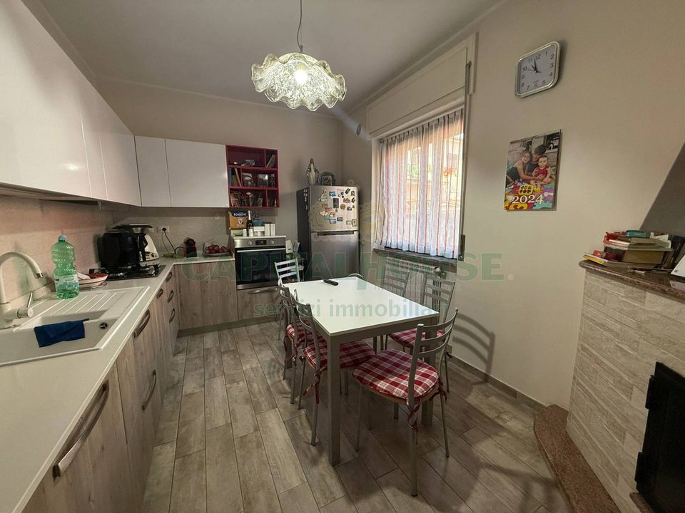 Rækkehus i Baronissi, Salerno - foto 1