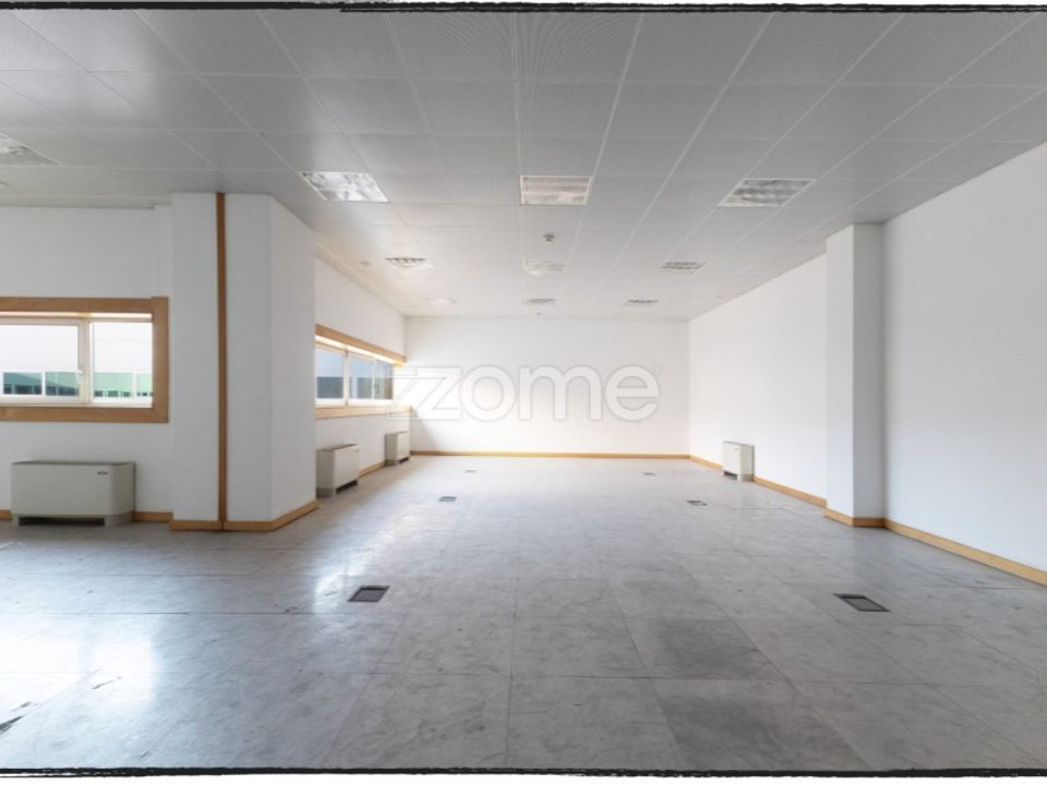 Commercial property in Rio de Mouro-Estacao, Lisbon - photo 5