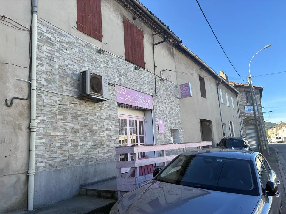 Erhvervsejendom i La Penne-sur-Huveaune, Bouches-du-Rhone - foto 1