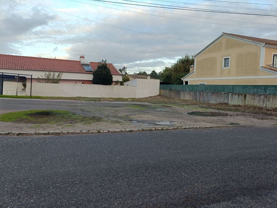 Helårsgrund i Alenquer, Lisbon - foto 1