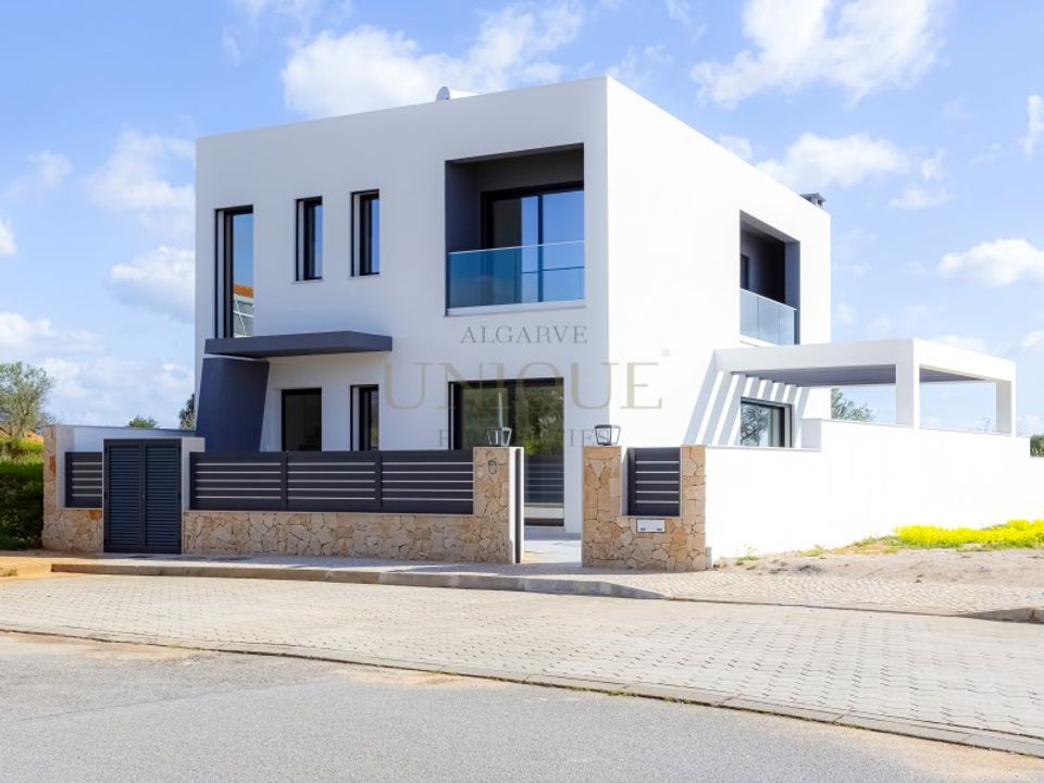 Villa i Mexilhoeira Grande, Faro - foto 1