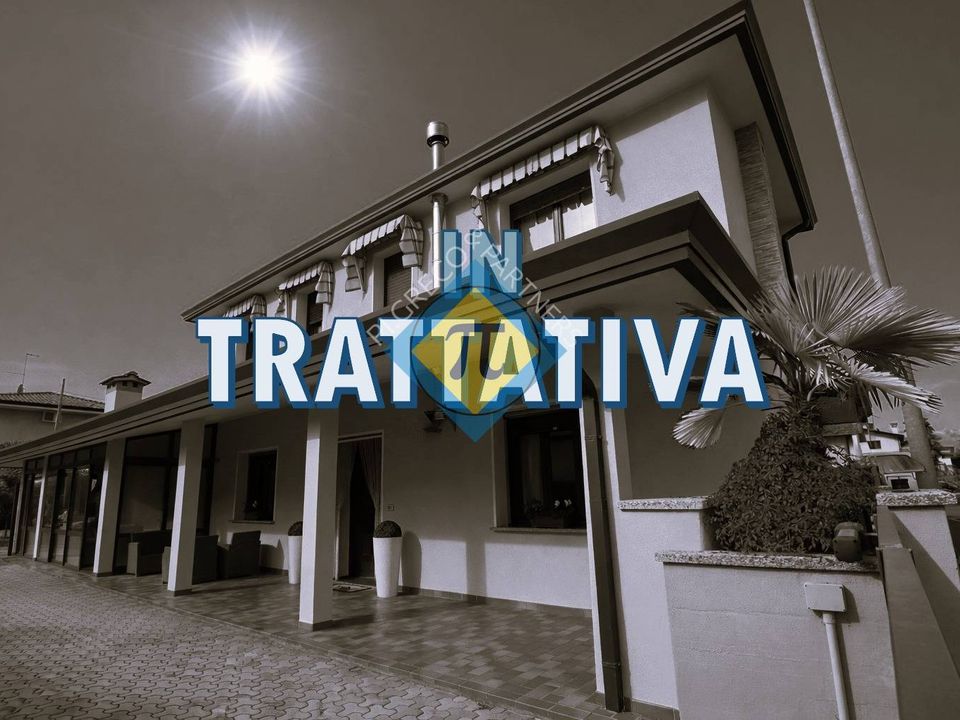 Villa en Cordenons, Pordenone - foto 1