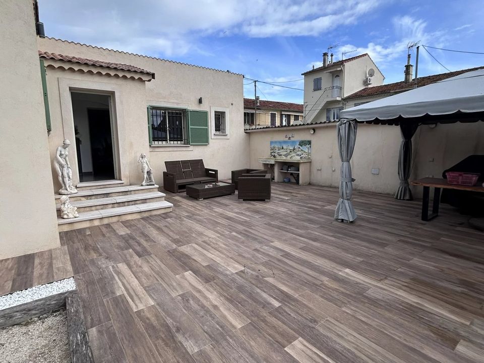Villa i Cagnes-sur-Mer, Alpes-Maritimes - foto 1