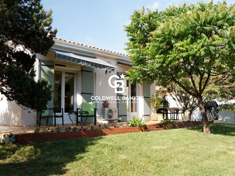 Villa i Saintes, Charente-Maritime - foto 1