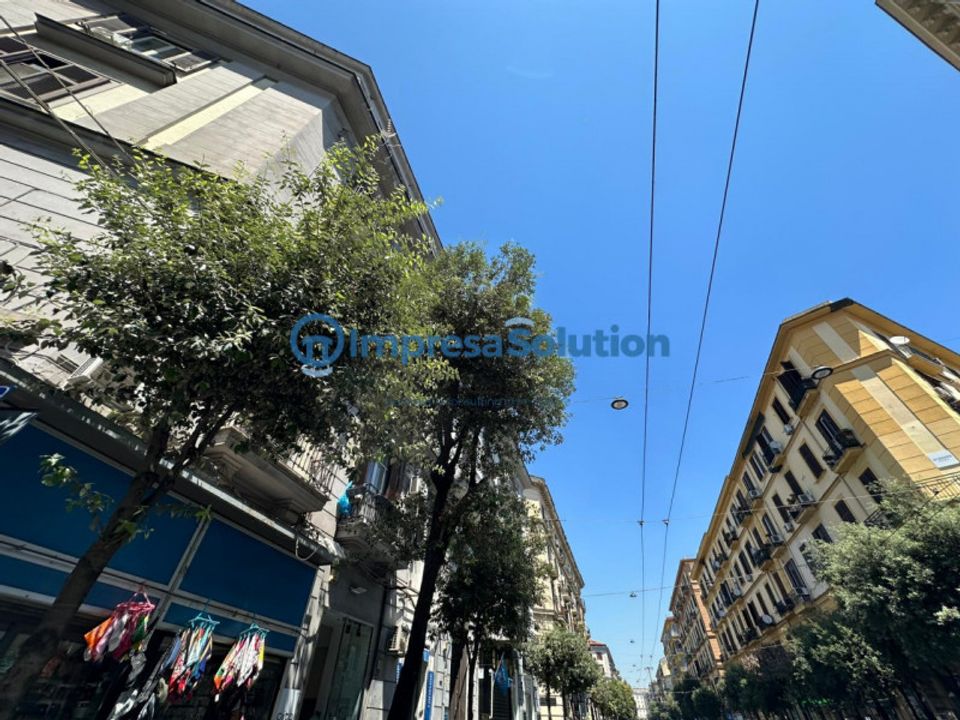 Erhvervsejendom i Naples, Naples - foto 3