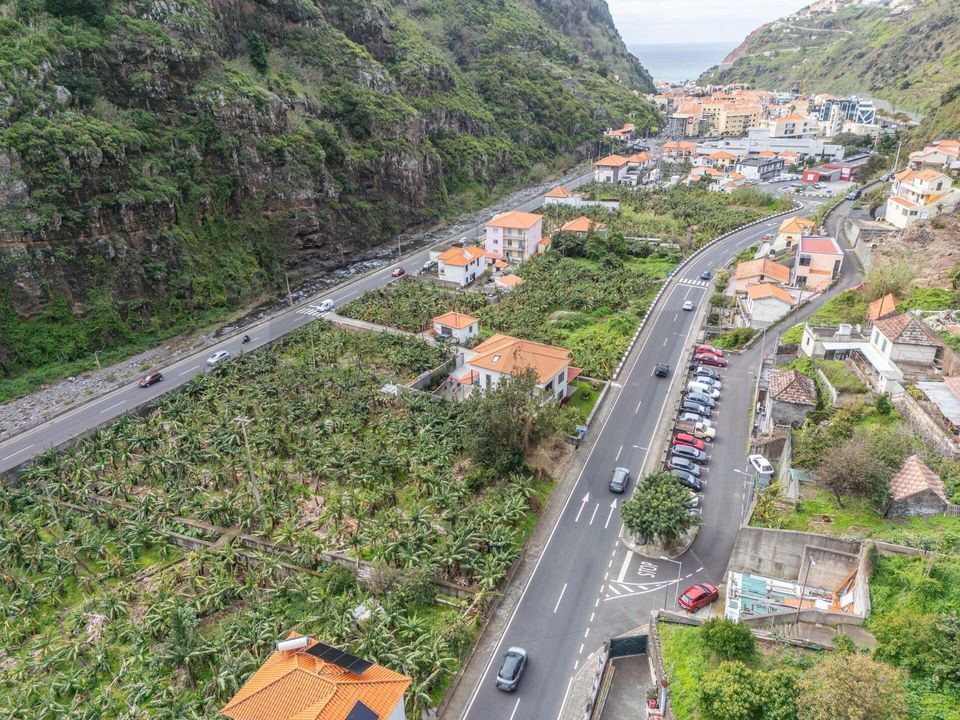 Helårsgrund i Ribeira Brava, Madeira - foto 1