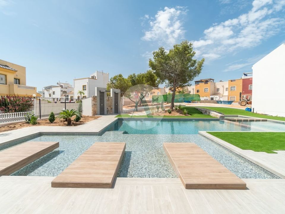 Lejlighed i Torrevieja, Alicante - foto 3