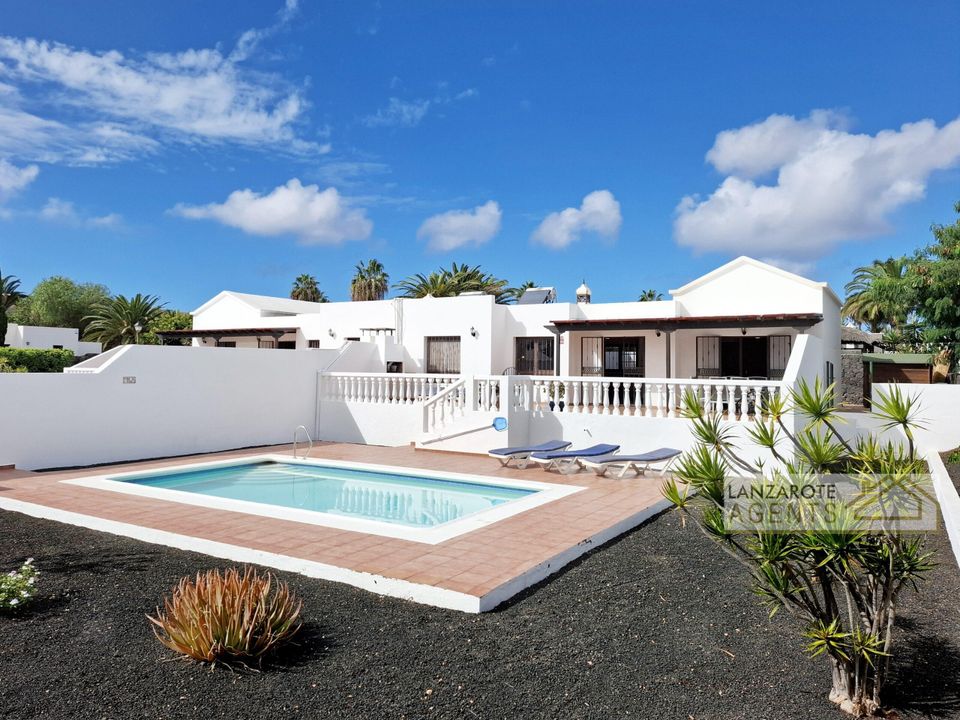 Villa i Playa Blanca (Yaiza), Lanzarote - foto 1