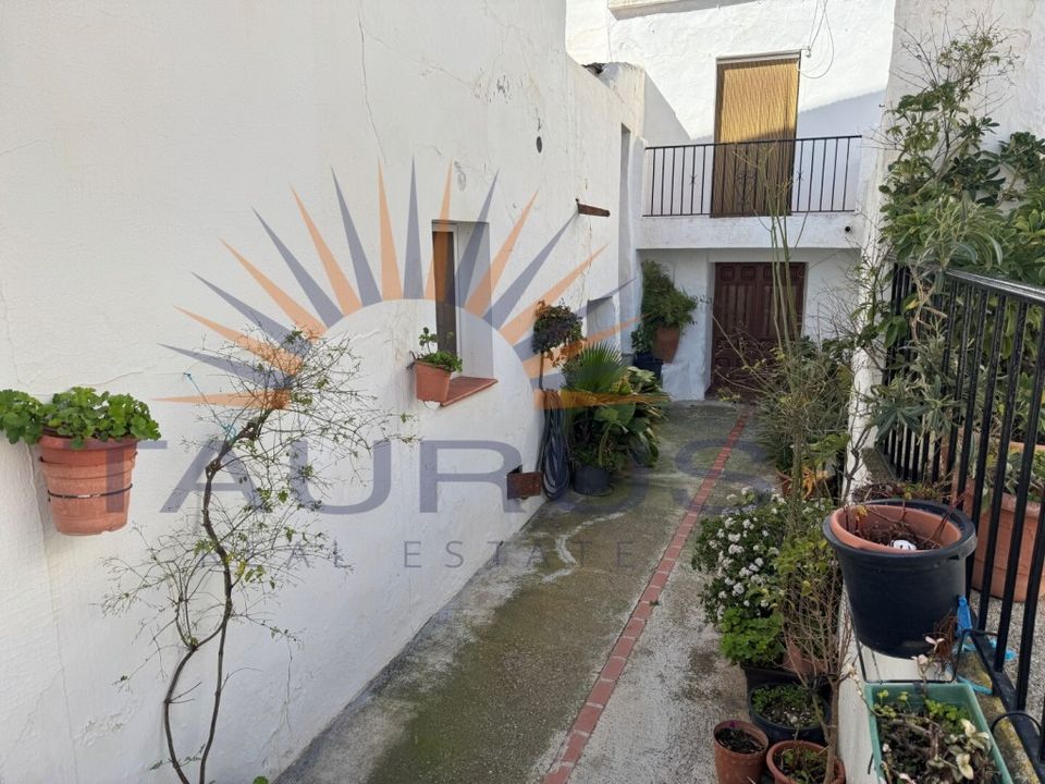 Landsbyhus i Canillas De Albaida, Malaga - foto 1