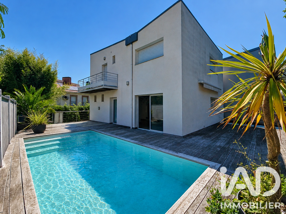 Villa en Le Bouscat, Gironde - foto 1