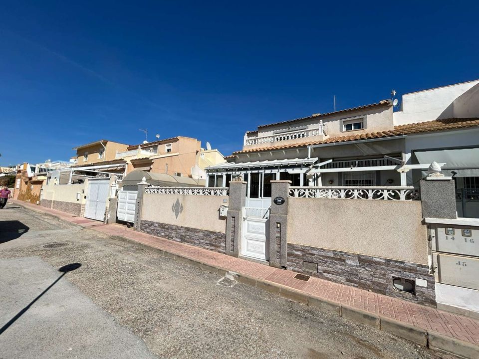 Villa i Orihuela, Alicante - foto 1