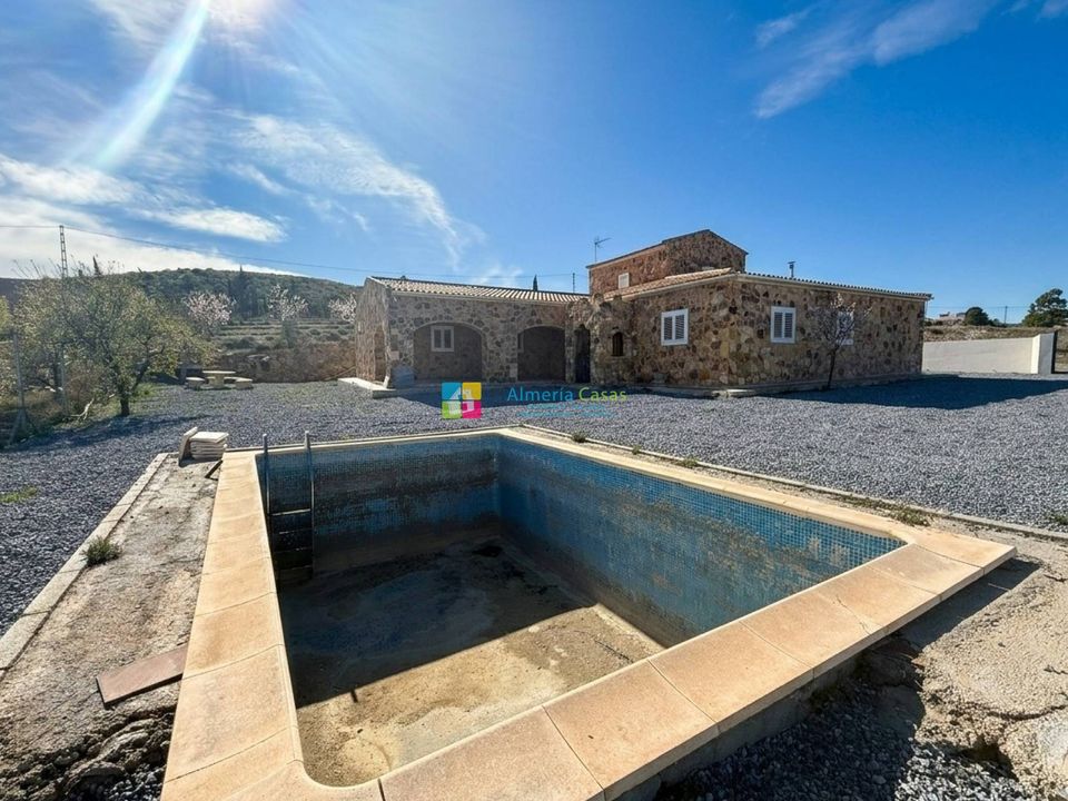 Landejendom i Purchena, Almeria - foto 1