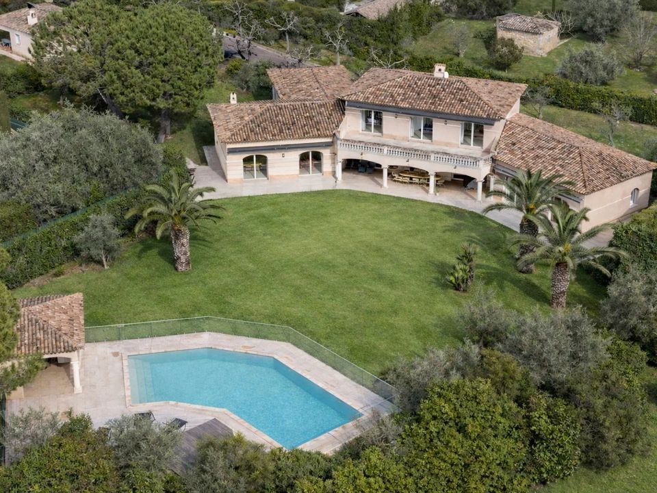 Villa a Mougins, Alpes-Maritimes - foto 1