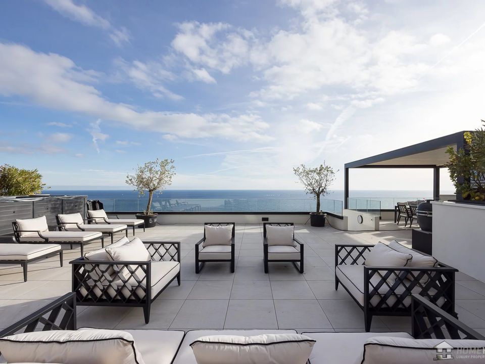 Lejlighed i Roquebrune-Cap-Martin, Alpes-Maritimes - foto 1