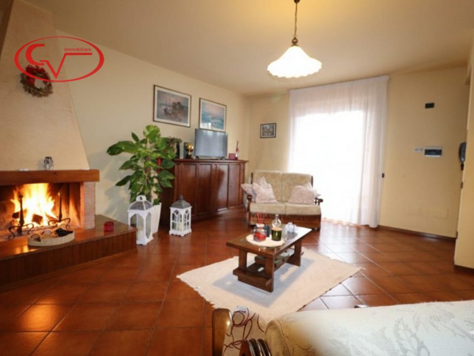 Rekkehus i Montevarchi, Arezzo - bilde 2