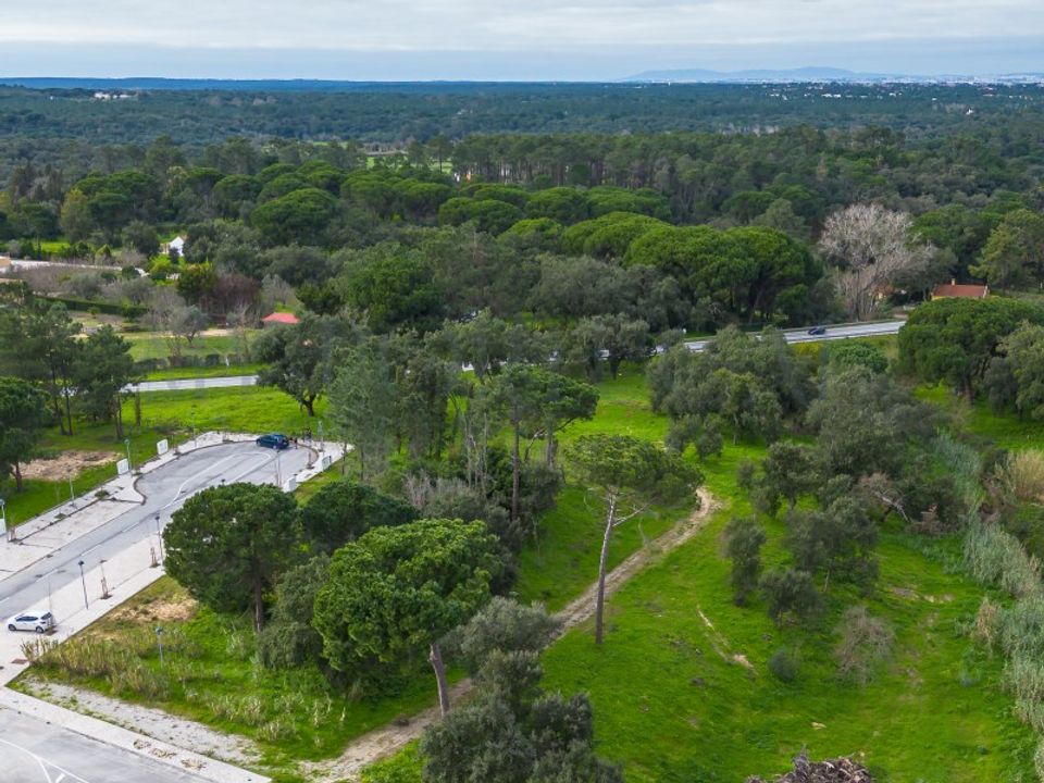 Helårsgrund i Brejos de Azeitao, Setubal - foto 1