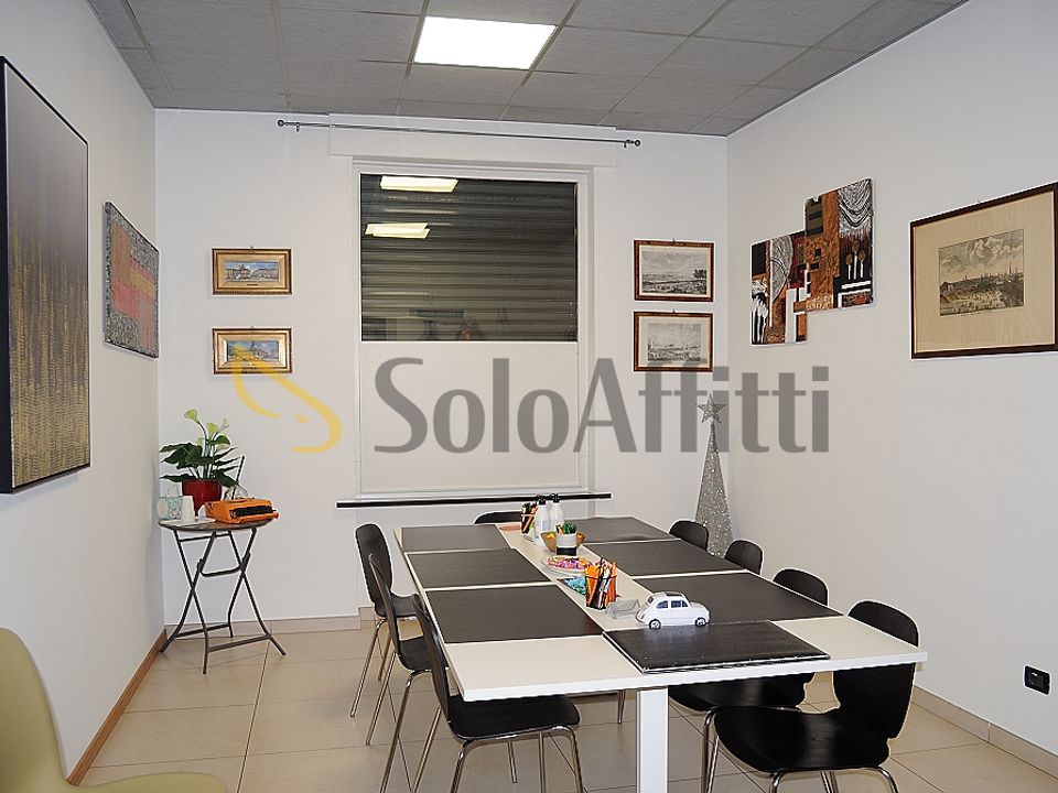Erhvervsejendom i Settimo Torinese, Turin - foto 1