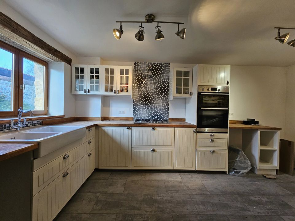 Dorpshuis in Lesignac-Durand, Charente - foto 1