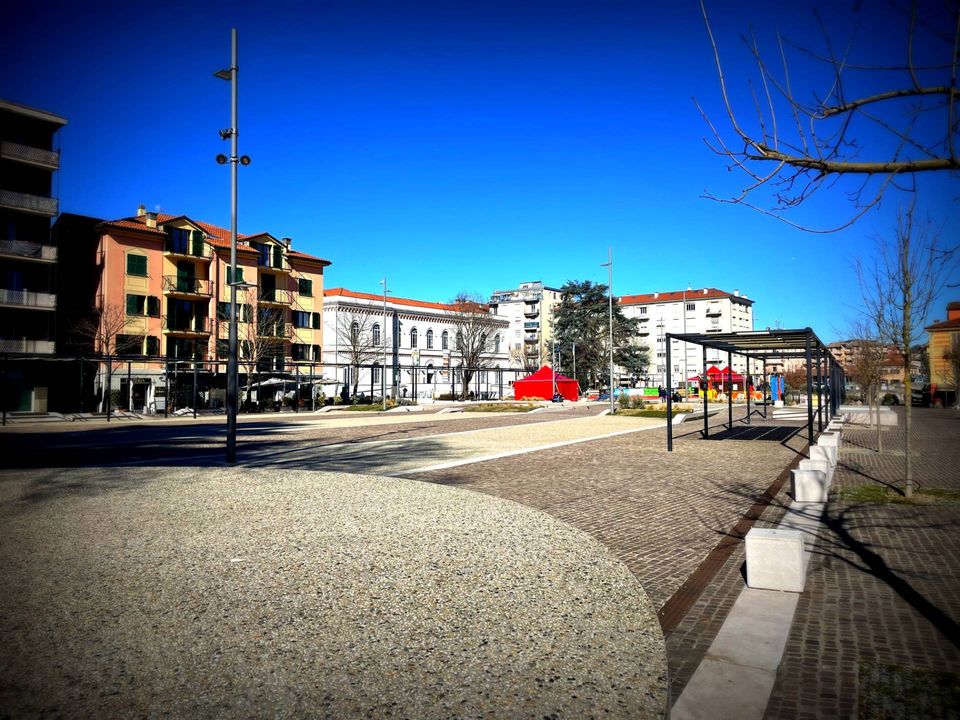 Erhvervsejendom i Cairo Montenotte, Savona - foto 2
