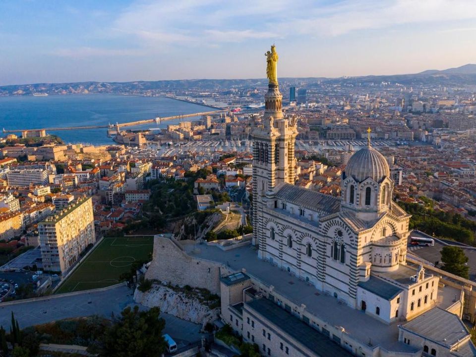 Erhvervsejendom i Marseille, Bouches-du-Rhone - foto 1