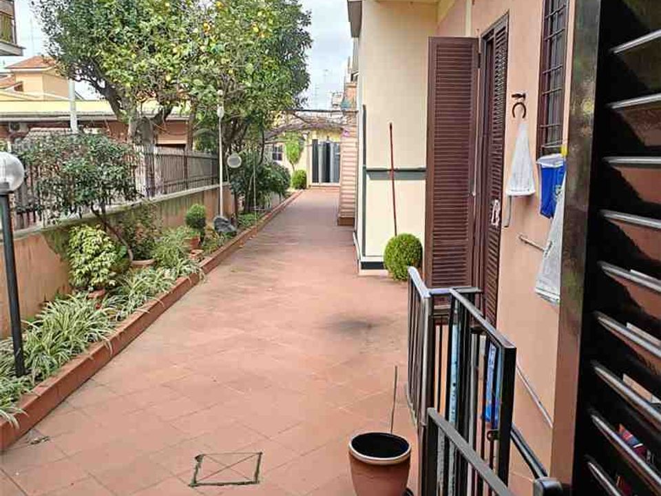 Garasje i Rome, Rome - bilde 1