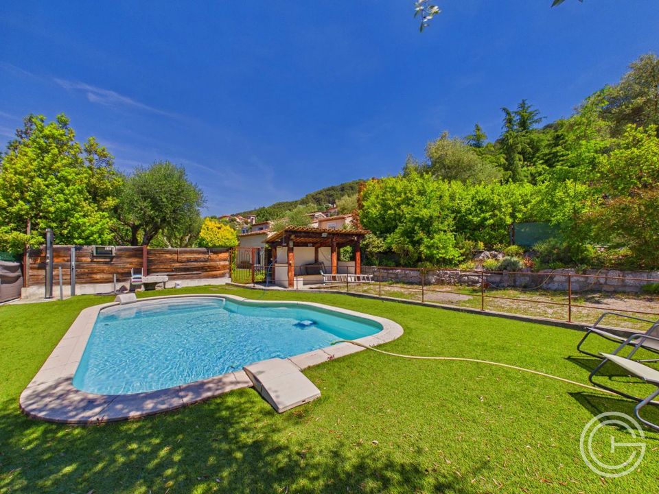 Villa en Blausasc, Alpes-Maritimes - foto 1