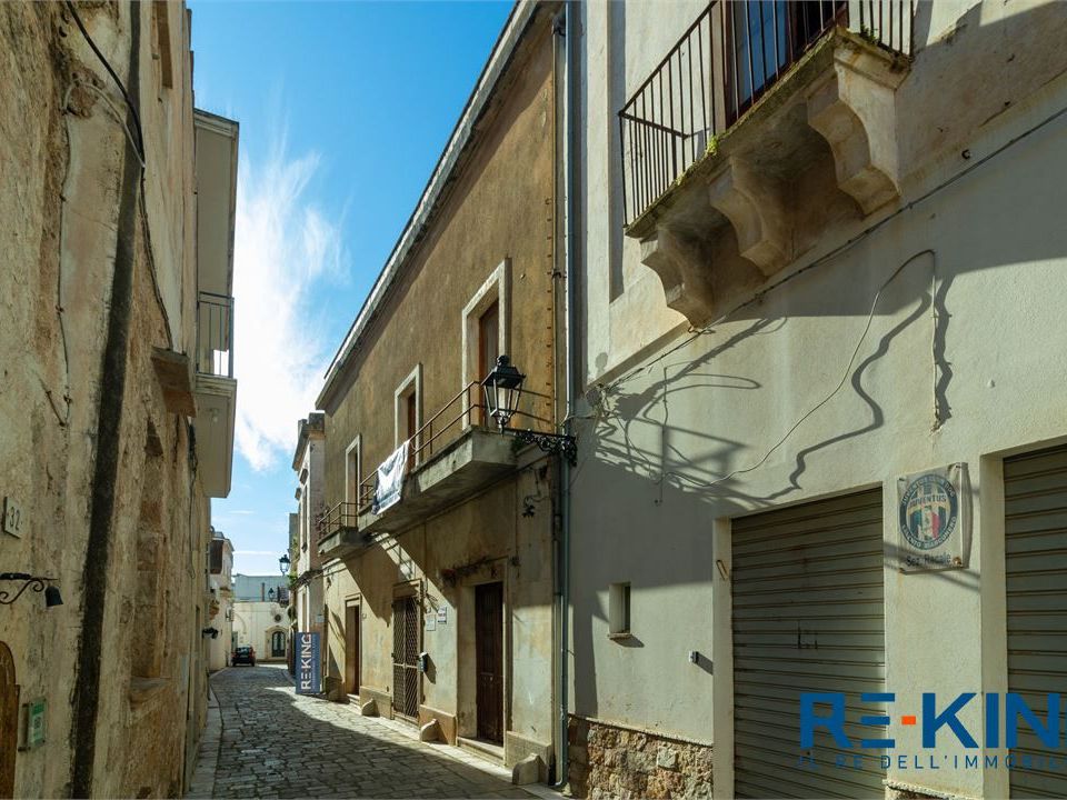 Erhvervsejendom i Racale, Lecce - foto 1