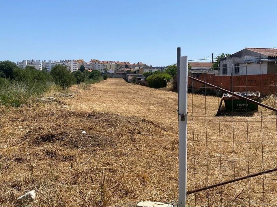 Helårsgrund i Sao Domingos de Rana, Lisbon - foto 2