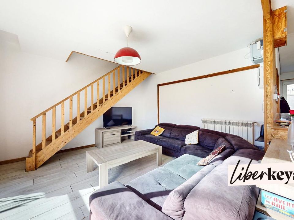Landsbyhus i Saint-Sebastien-d'Aigrefeuille, Gard - foto 4