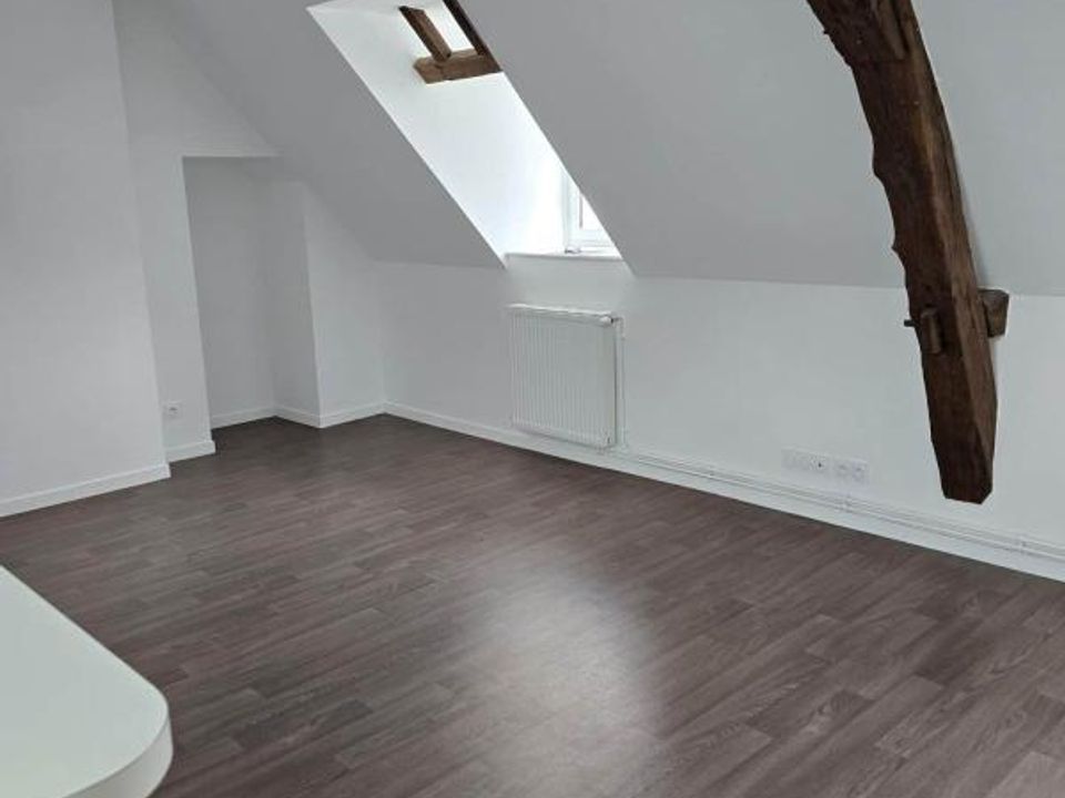 Apartment in Avallon, Yonne - photo 3