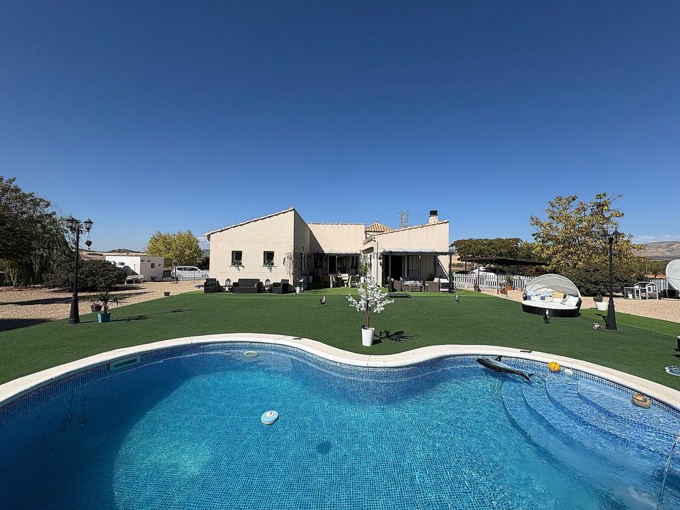 Villa i Biar, Alicante - bilde 1