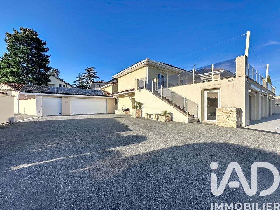 Villa i Saint-Martin-la-Plaine, Loire - foto 4