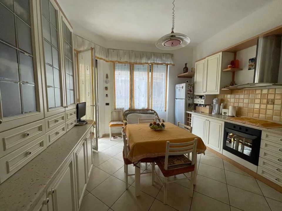 Lejlighed i Ventimiglia, Imperia - foto 3