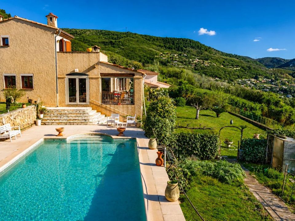 Villa a Tourrettes-sur-Loup, Alpes-Maritimes - foto 2