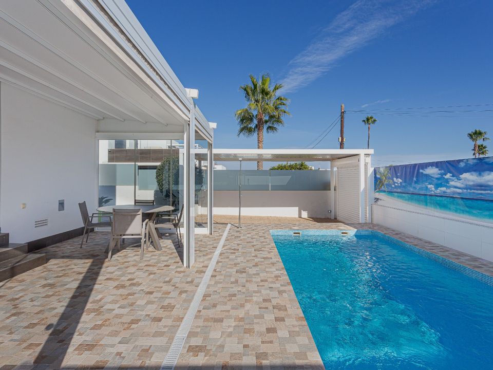Villa i Cabo Roig, Alicante - bilde 1
