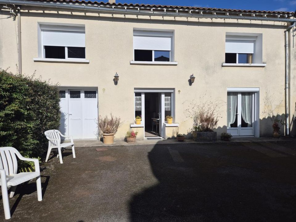 Villa in Aigre, Charente - foto 1
