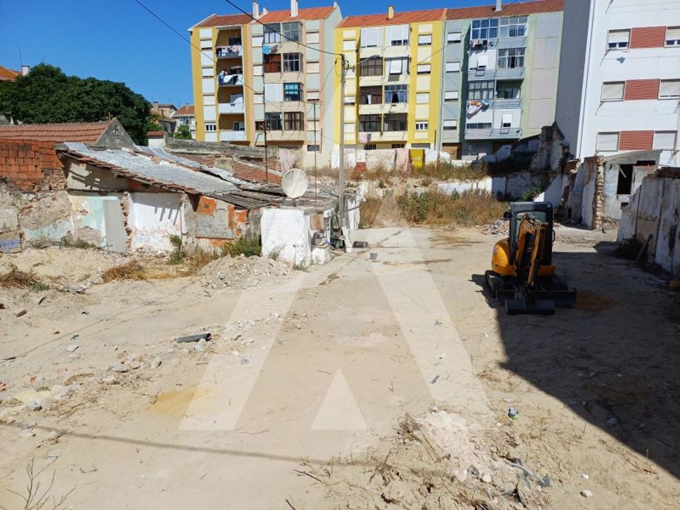 Helårsgrund i Barreiro, Setubal - foto 1