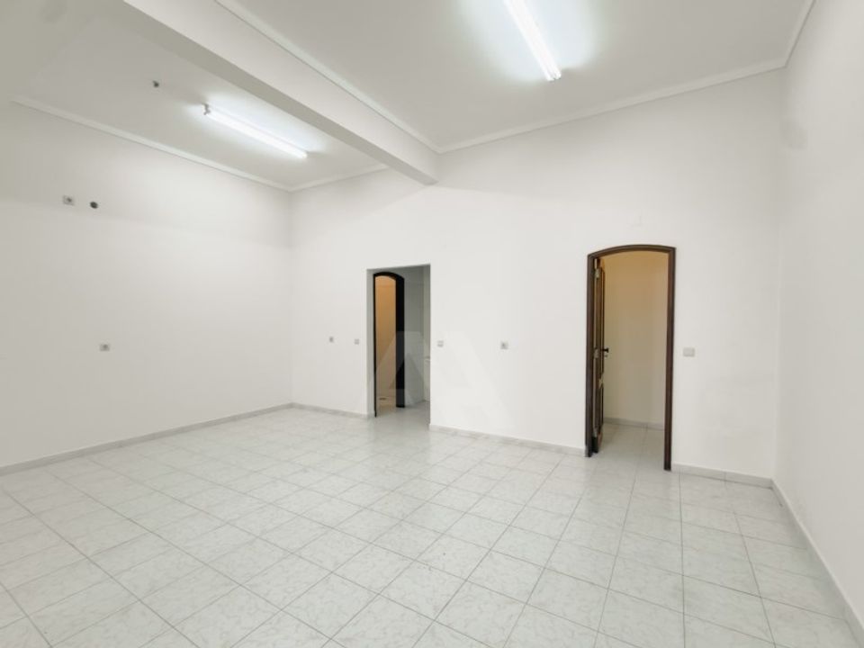 Erhvervsejendom i Cacem, Lisbon - foto 4