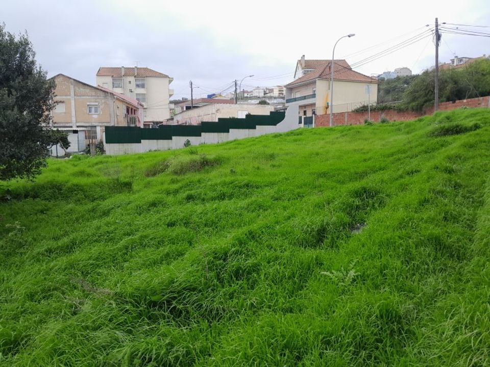 Helårsgrund i Amadora, Lisbon - foto 1