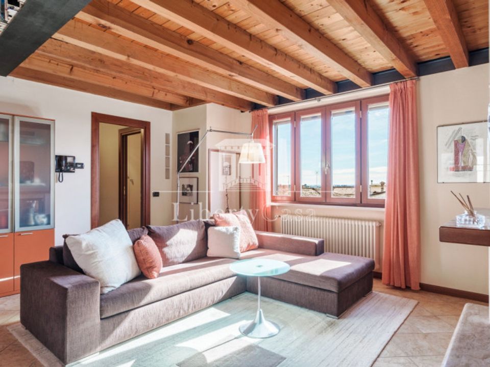 Lejlighed i Puegnago del Garda, Brescia - foto 1