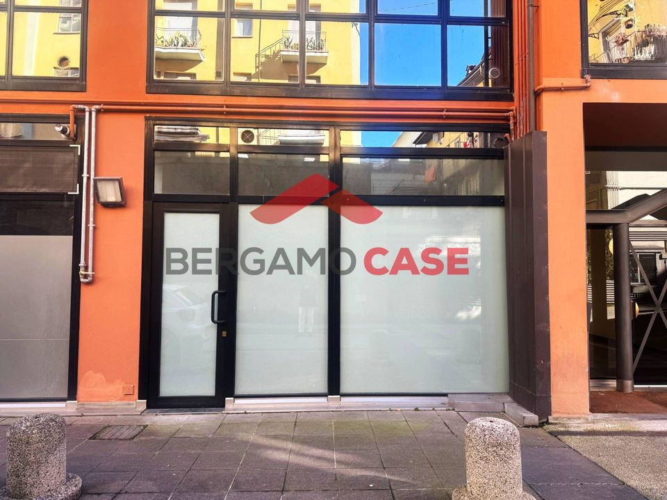 Erhvervsejendom i Bergamo, Bergamo - foto 5