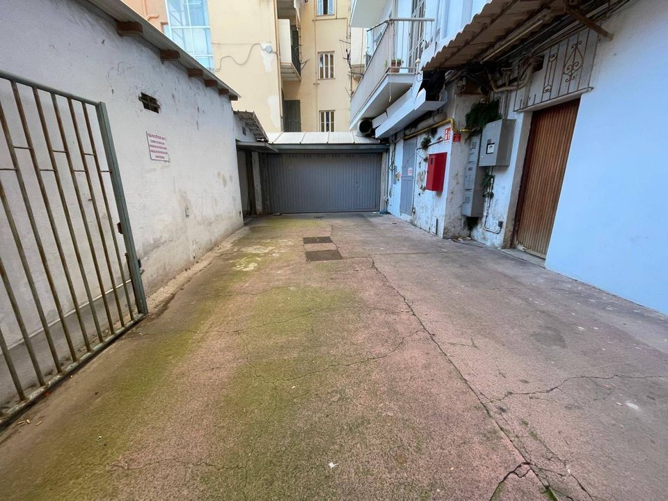 Parkeringsplads i Ventimiglia, Imperia - foto 3