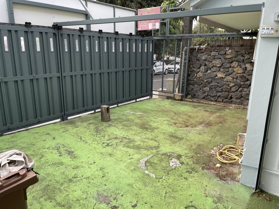 Erhvervsejendom i Saint-Denis, La Reunion - foto 2