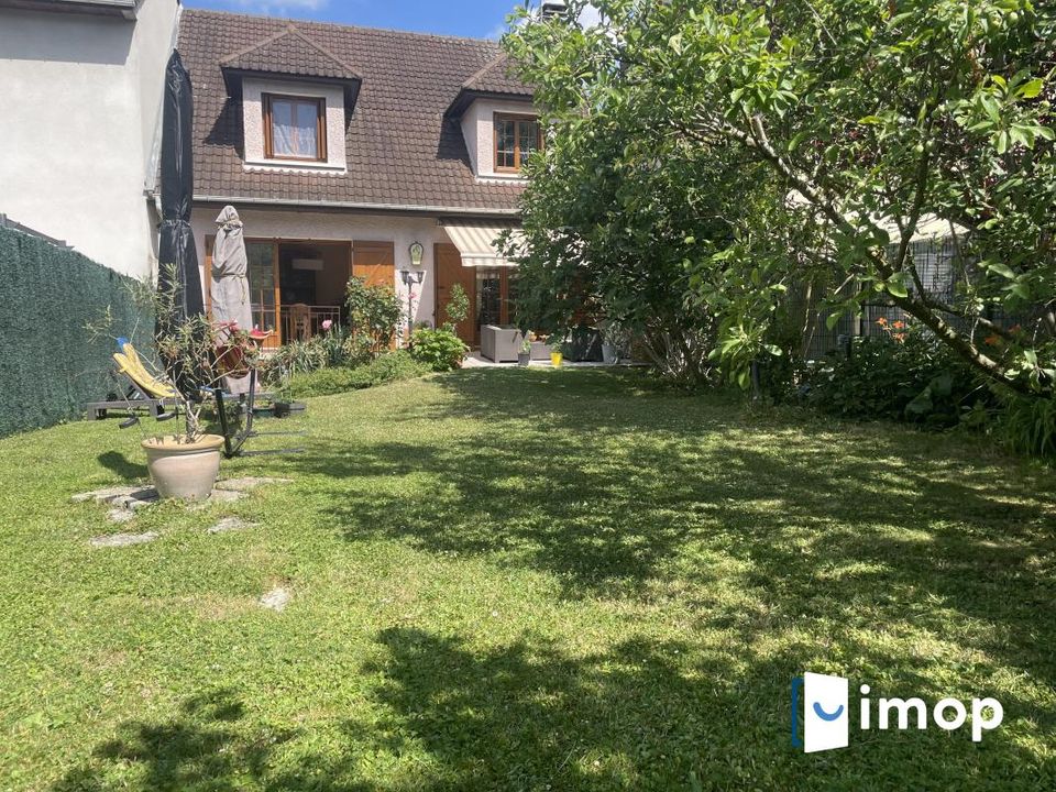 Bungalow i Rosny-sous-Bois, Seine-Saint-Denis - foto 1